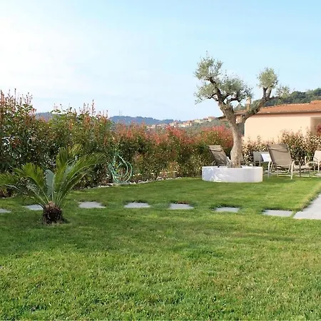 Seahome-private Park, Garden And Outdoor Kitchen *