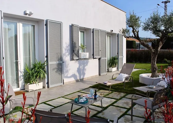 Apartment Seahome-private Park, Garden And Outdoor Kitchen Diano Castello