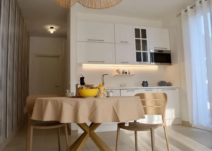 Seahome-private Park, Garden And Outdoor Kitchen Apartment